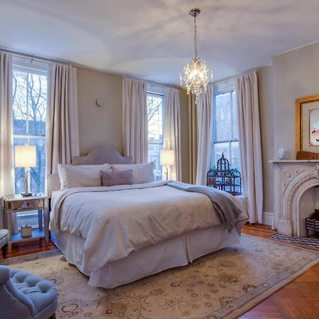Akwaaba Mansion Bed and Breakfast New York Esterno foto