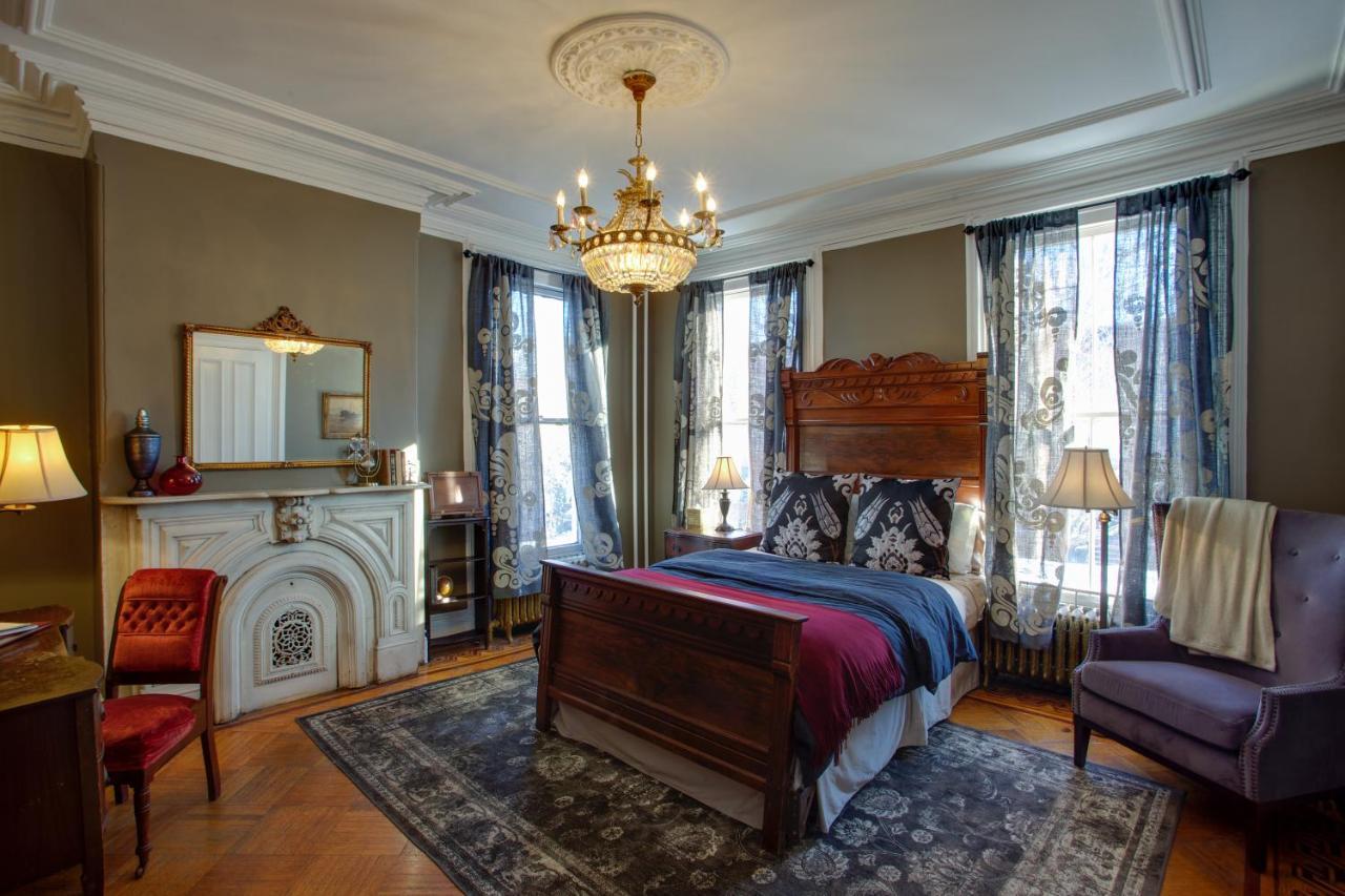 Akwaaba Mansion Bed and Breakfast New York Esterno foto